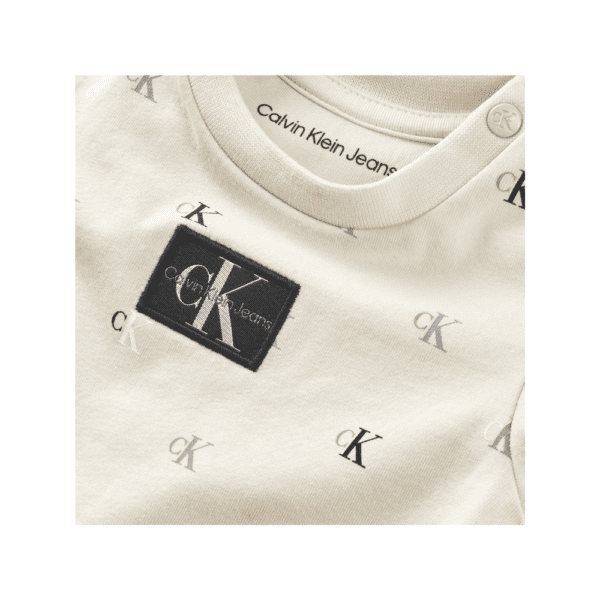 Calvin Klein Jeans cream logo tshirt close up