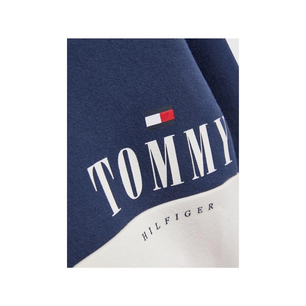 Tommy boys colour block hoodie close up